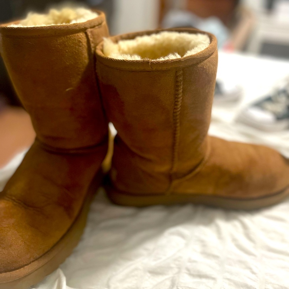 Classic short ugg boot size 7